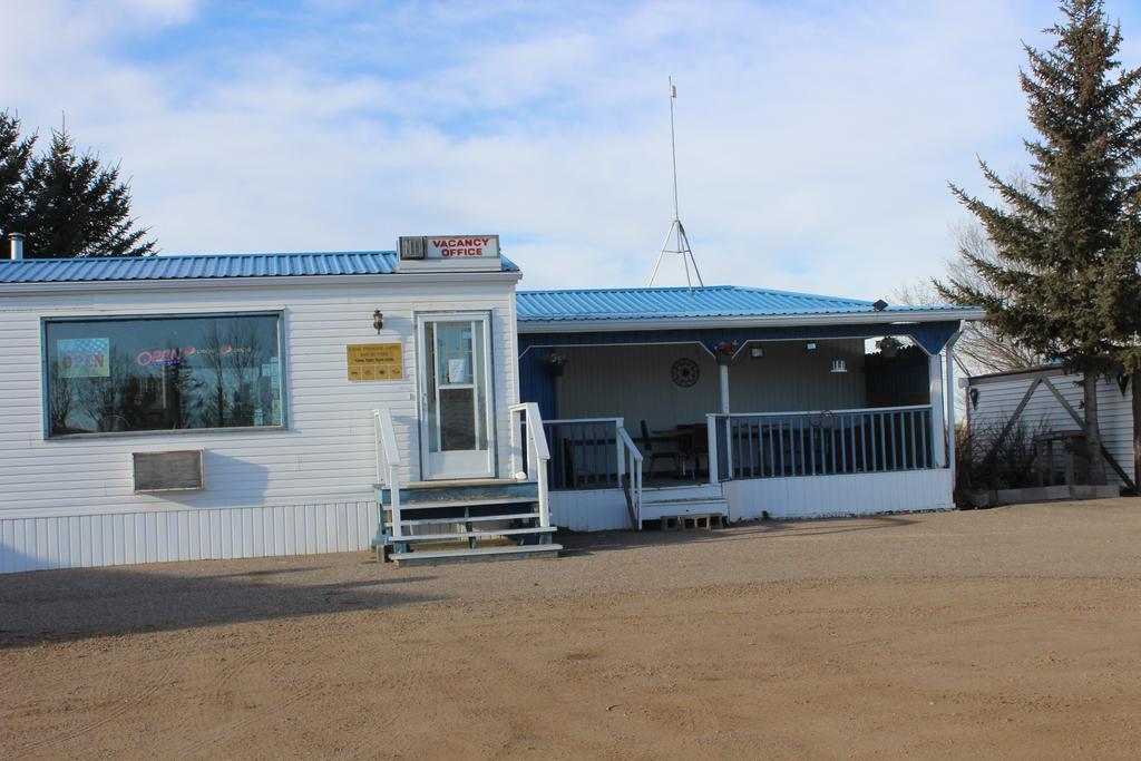 Raval Paradise Motel And Rv Park Youngstown Exteriör bild