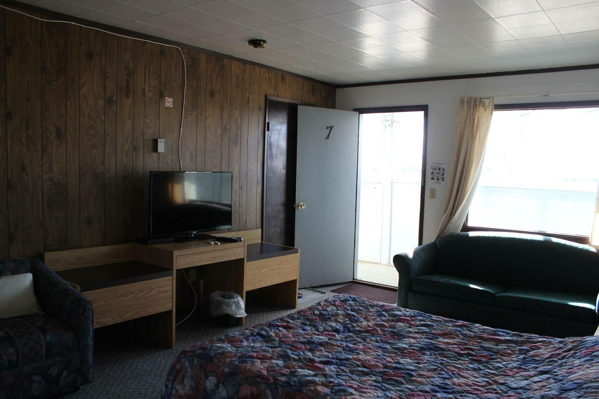 Raval Paradise Motel And Rv Park Youngstown Exteriör bild